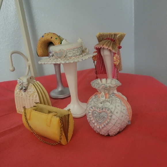 PEARLED VELVET VINTAGE WILLOW HALL AGE OF ELEGANCE 9 PIECES - Picture 14 of 16